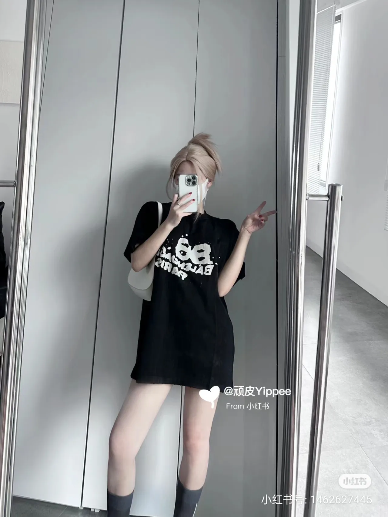 P80✨🔥 BALENCIAGA Paris lettering printed short-sleeved T-shirt, custom-woven and dyed 280g combed cotton heavyweight fabric, zero color difference in thread, perfect details, different from the current version on the market, welcome to compare, Same Style for men and women, must-sell in the picture above Color: White Black Size: 1 2 3 4